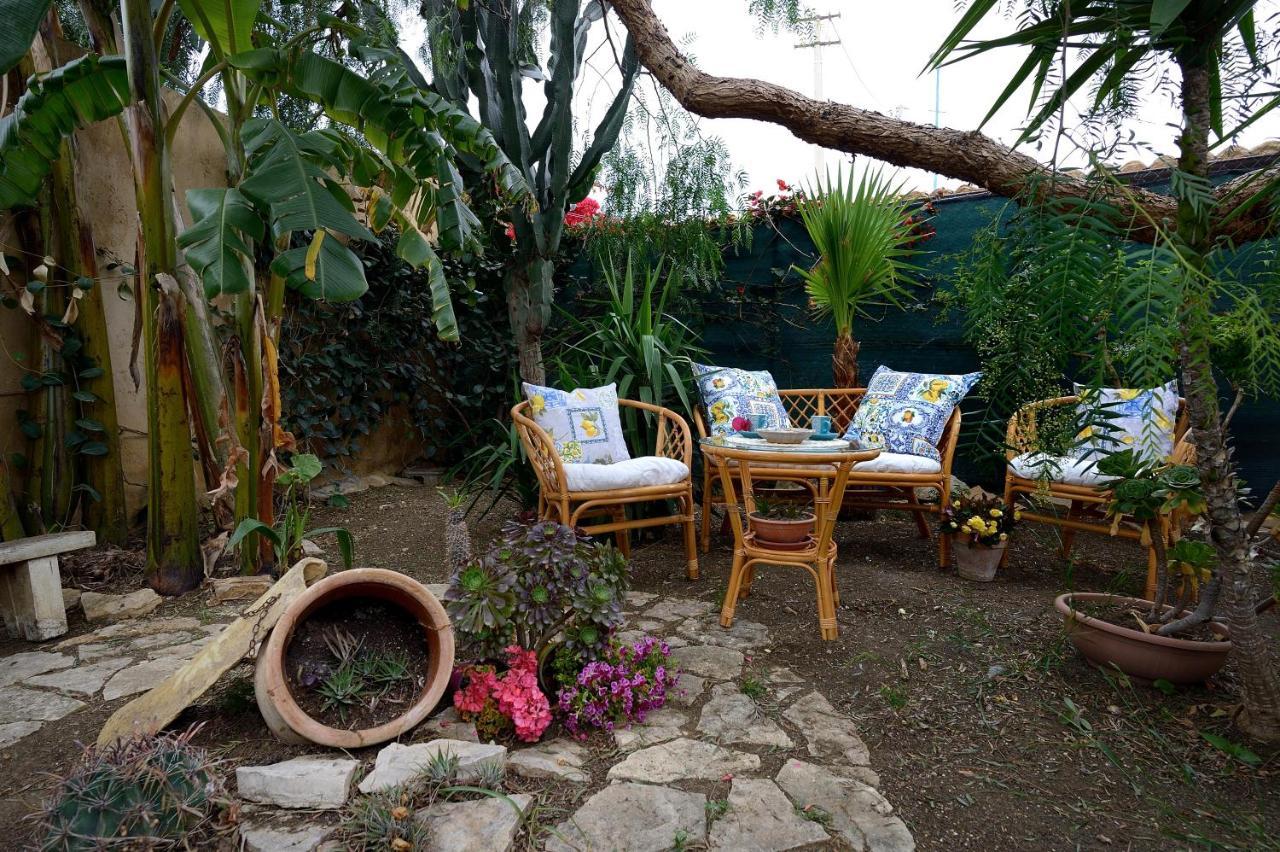 Lumie Di Sicilia Bed and Breakfast Porto Empedocle Eksteriør billede