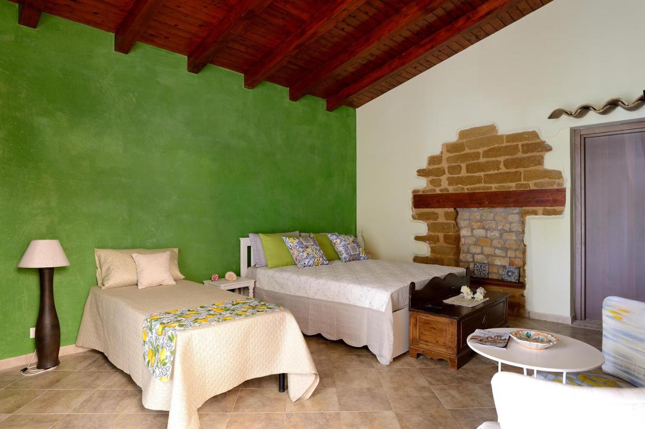 Lumie Di Sicilia Bed and Breakfast Porto Empedocle Eksteriør billede